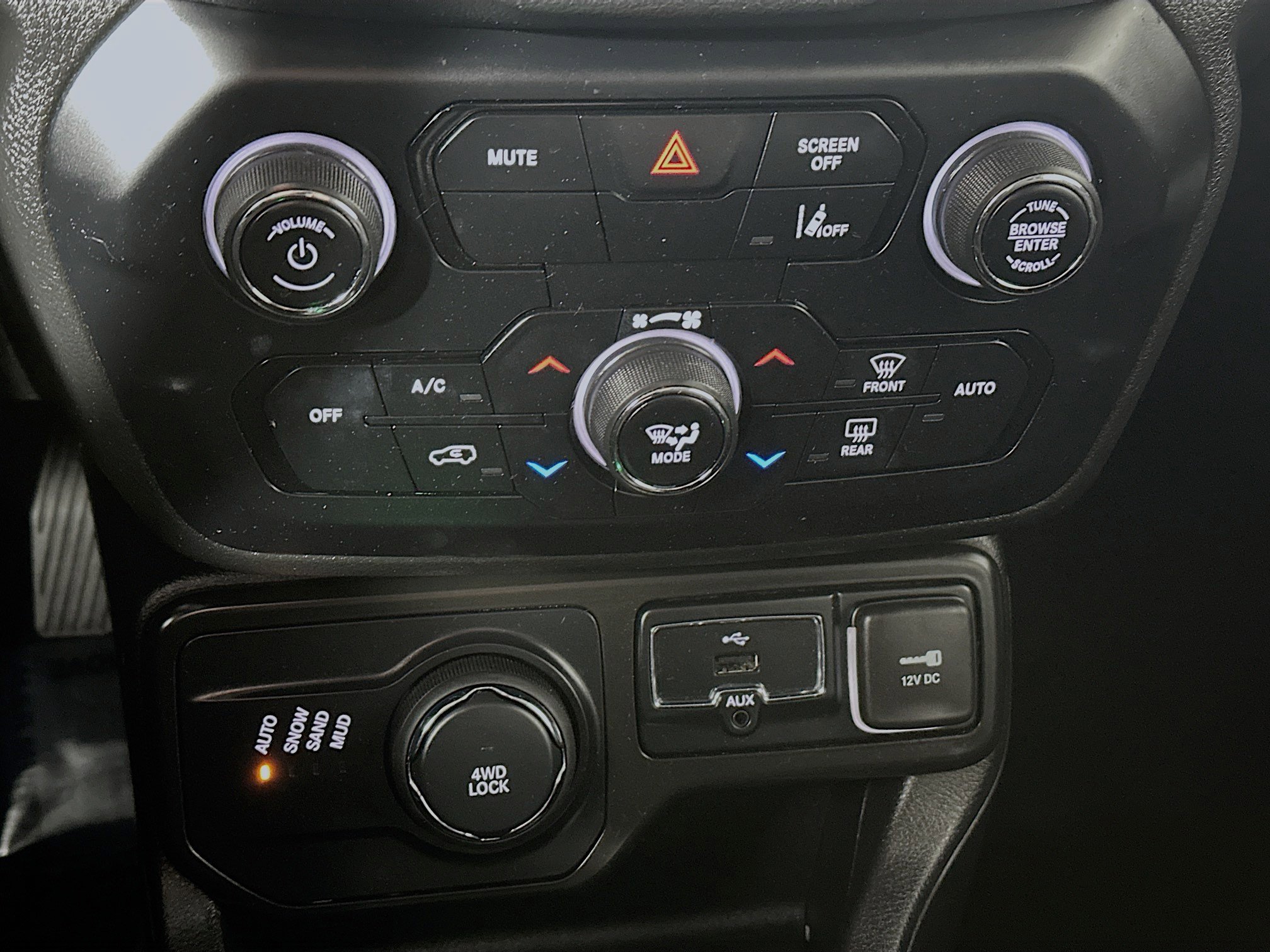 Used 2022 Jeep Renegade Latitude w/ Convenience Group image 16