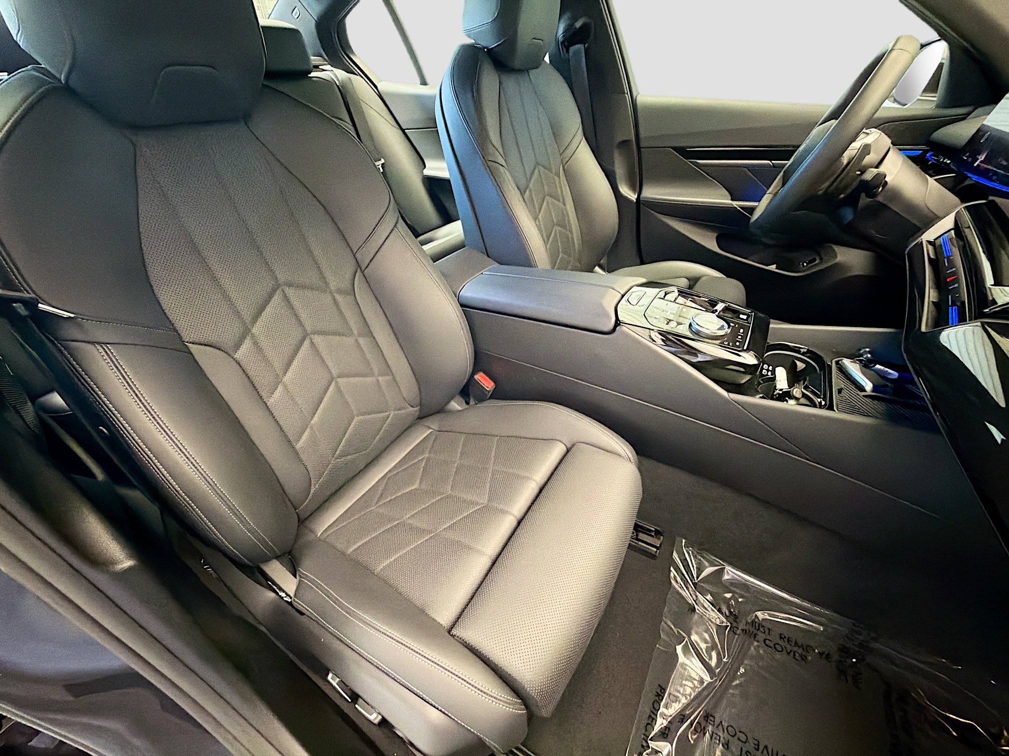 Used 2024 BMW 530i w/ Premium Package image 15