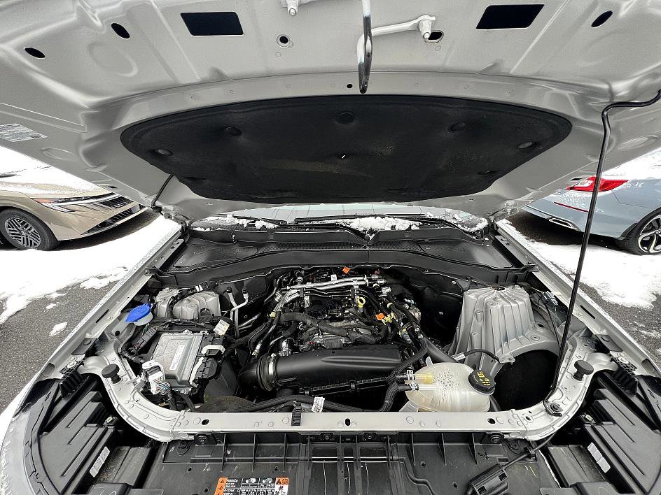 Used 2025 Ford Explorer Active w/ Active Comfort Package image 10