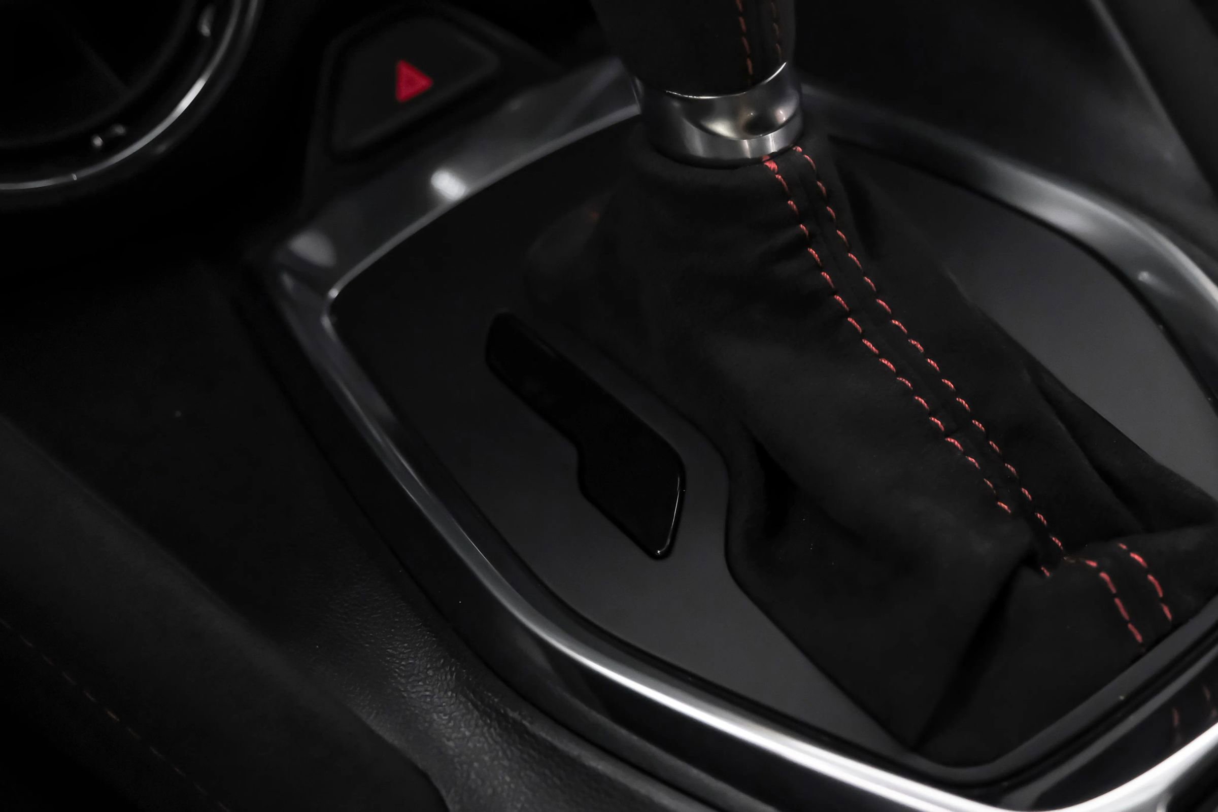 Used 2018 Chevrolet Camaro ZL1 image 16