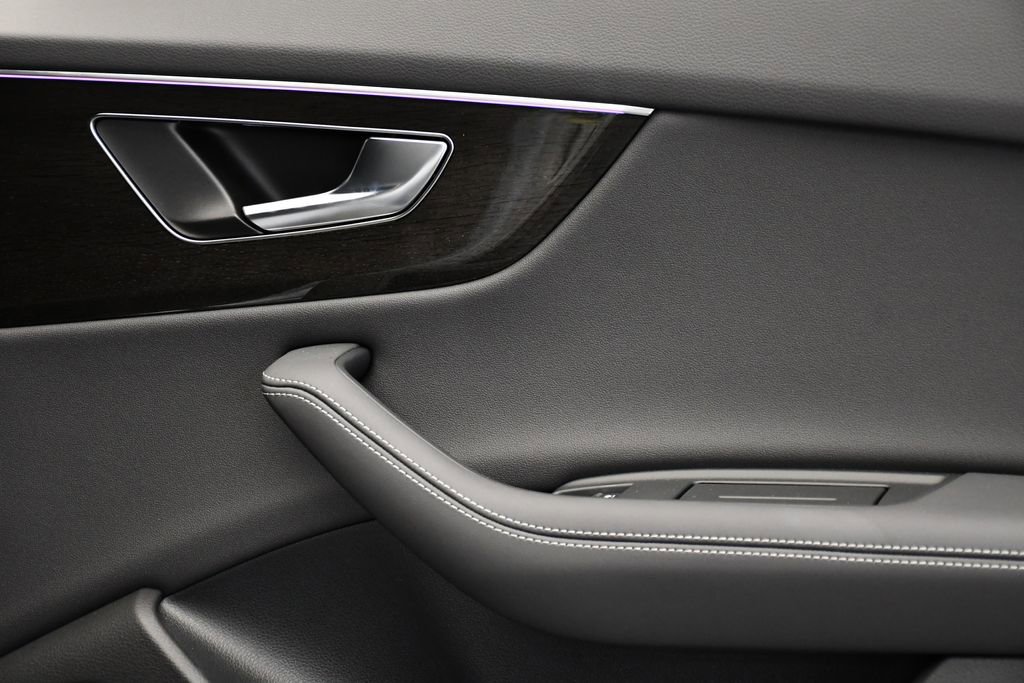 Used 2025 Audi Q8 Premium Plus image 50