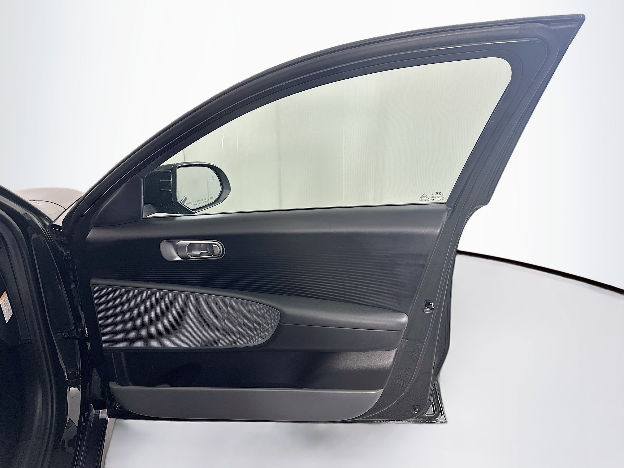 Used 2023 Hyundai Ioniq 6 SE RWD image 33