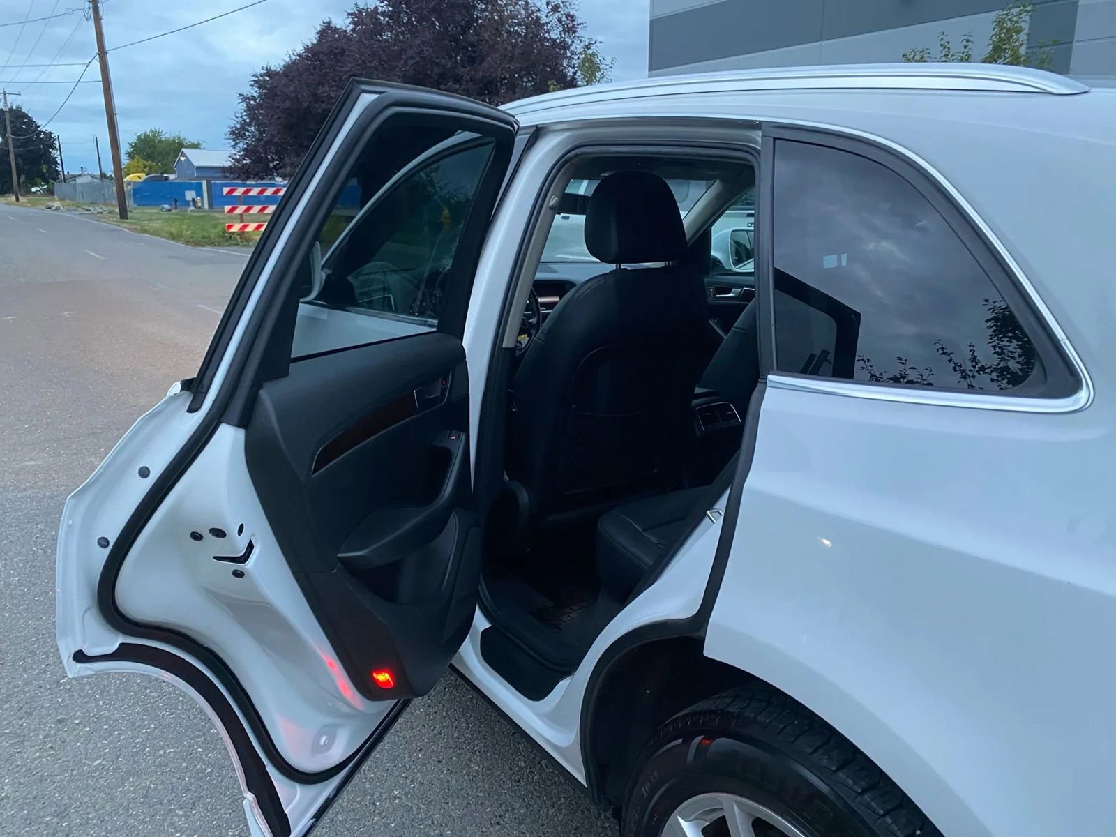 Used 2011 Audi Q5 2.0T Premium image 9