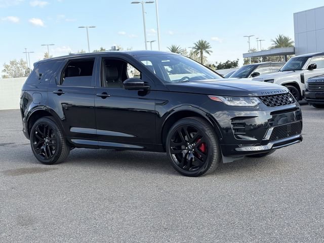 Used 2025 Land Rover Discovery Sport Dynamic SE image 4