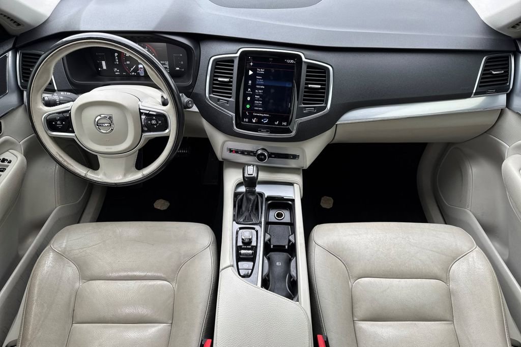 Used 2018 Volvo XC90 T5 Momentum w/ Convenience Package image 13