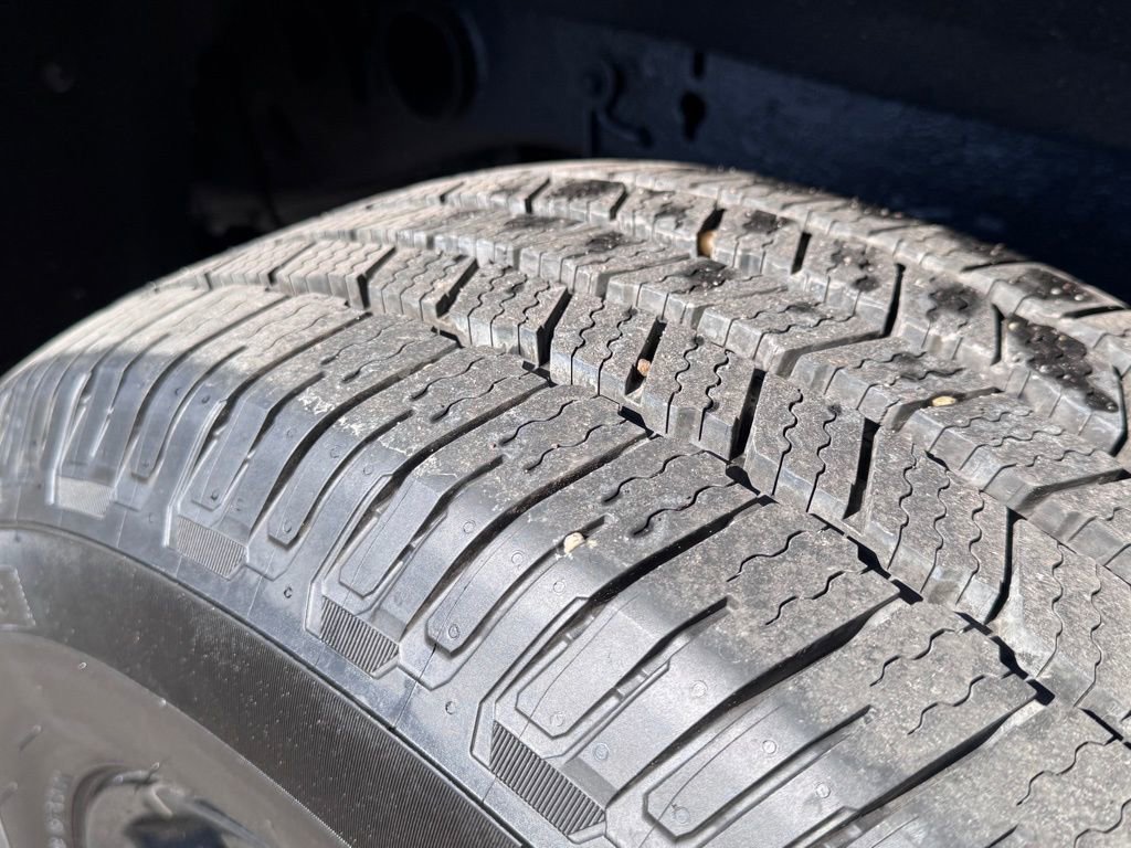 Used 2017 Chevrolet Silverado 1500 LTZ Z71 w/ Midnight Edition image 31