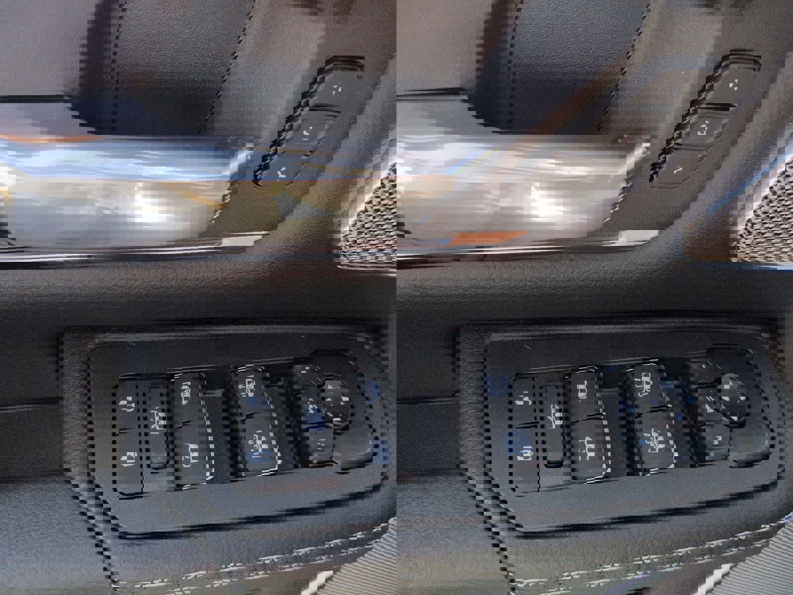 New 2026 RAM 1500 Laramie w/ Night Edition image 16