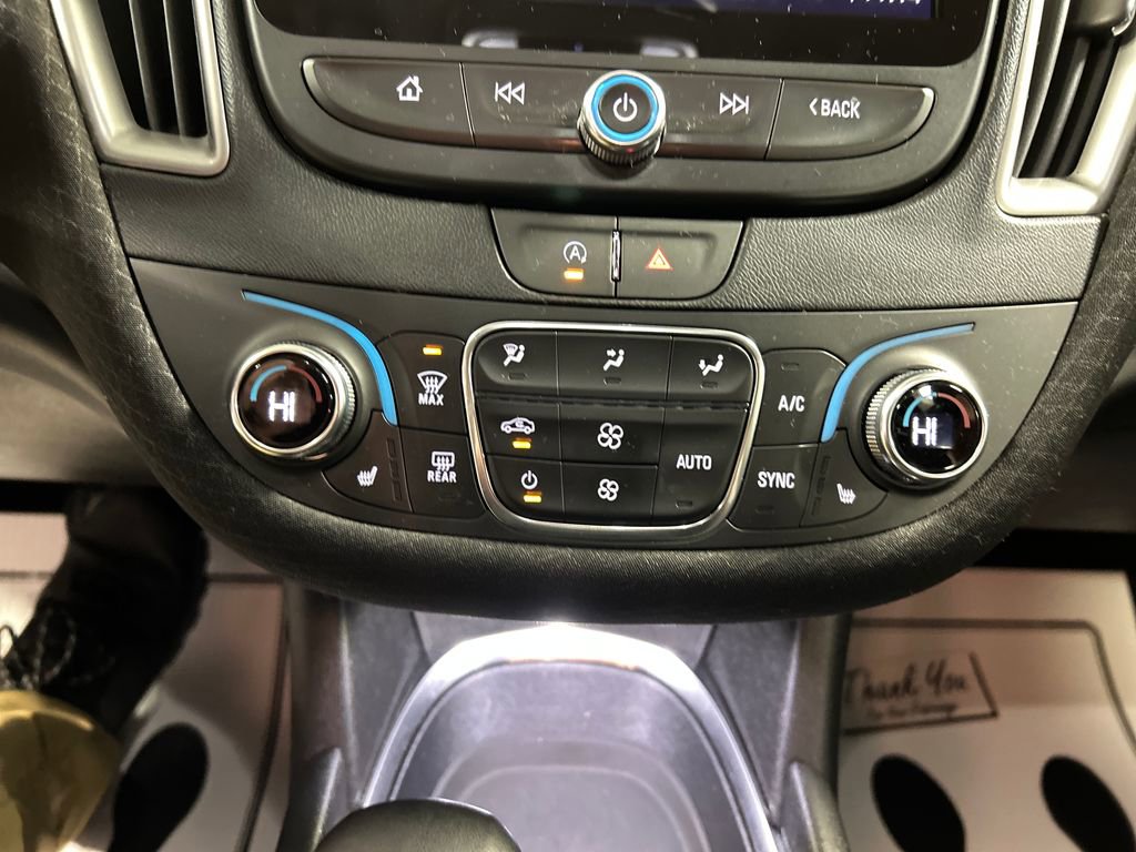 Used 2024 Chevrolet Malibu LT image 19