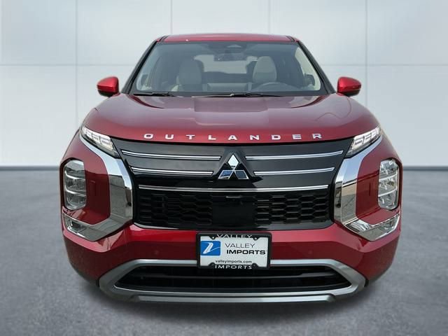 New 2025 Mitsubishi Outlander SE image 9