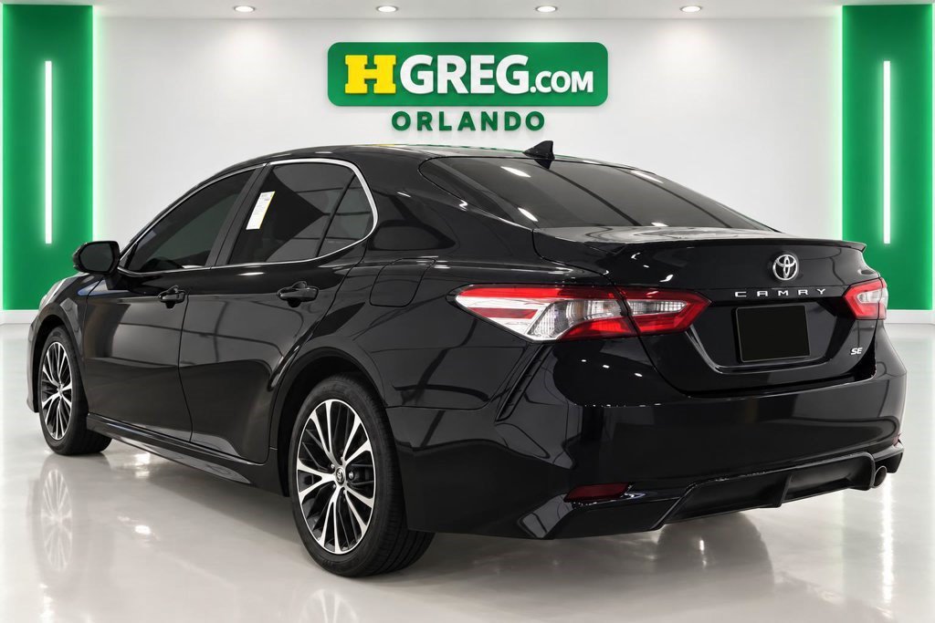 Used 2020 Toyota Camry SE FWD image 2