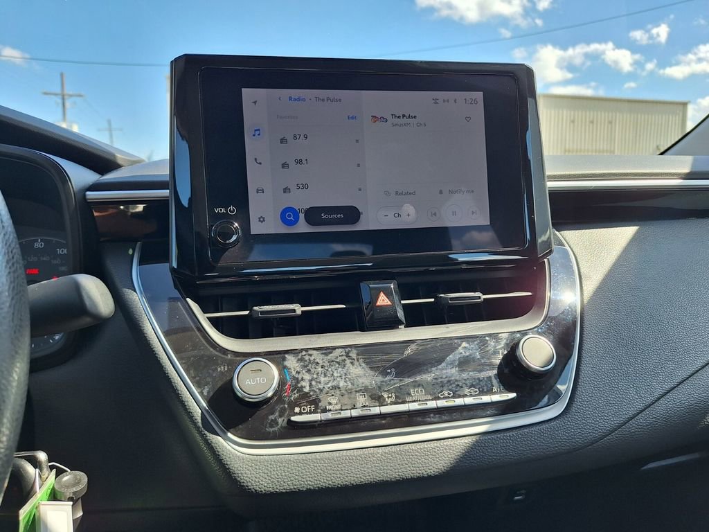 Used 2023 Toyota Corolla LE image 12