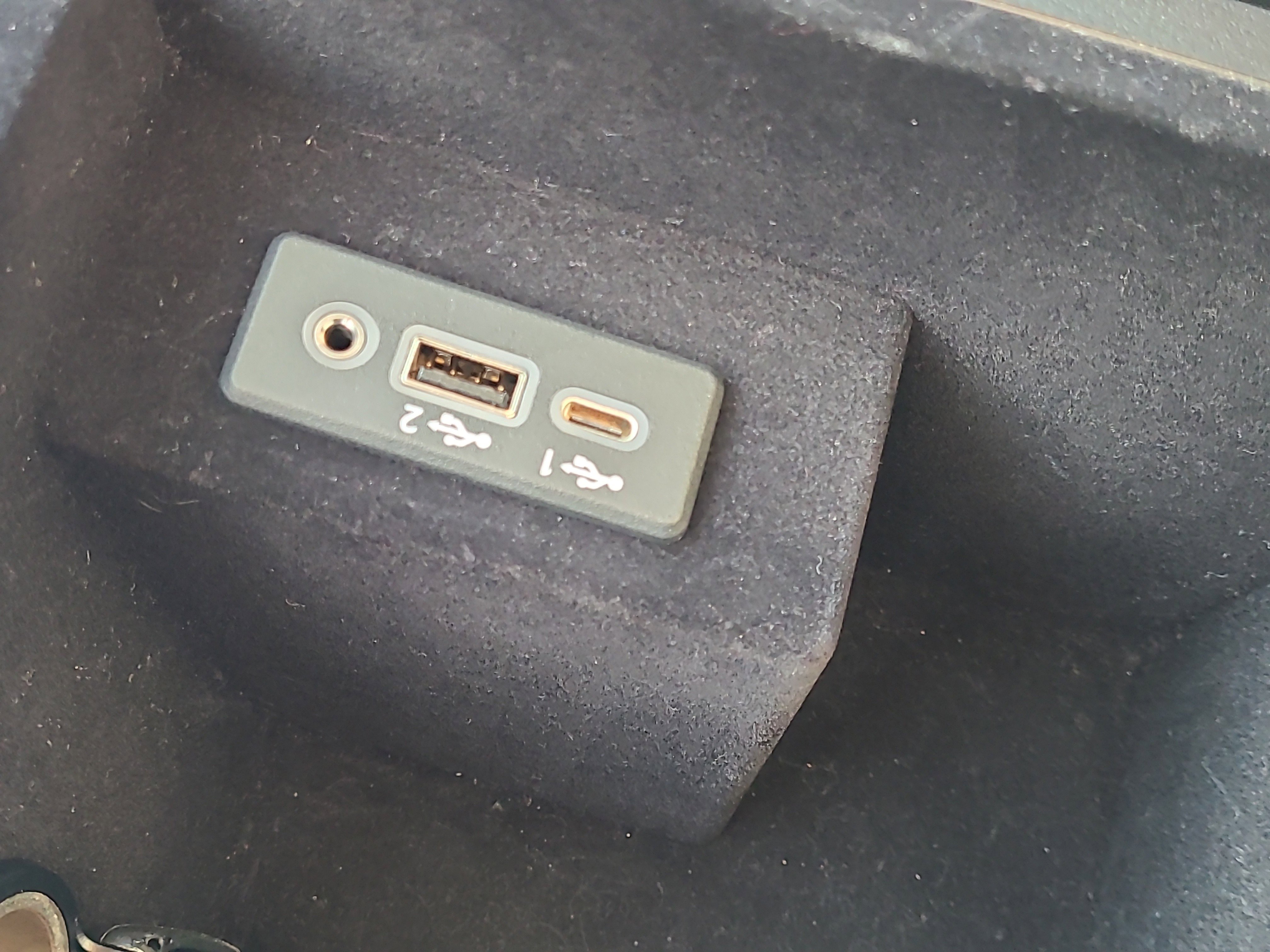 Used 2023 INFINITI Q50 Luxe w/ Cargo Package image 29