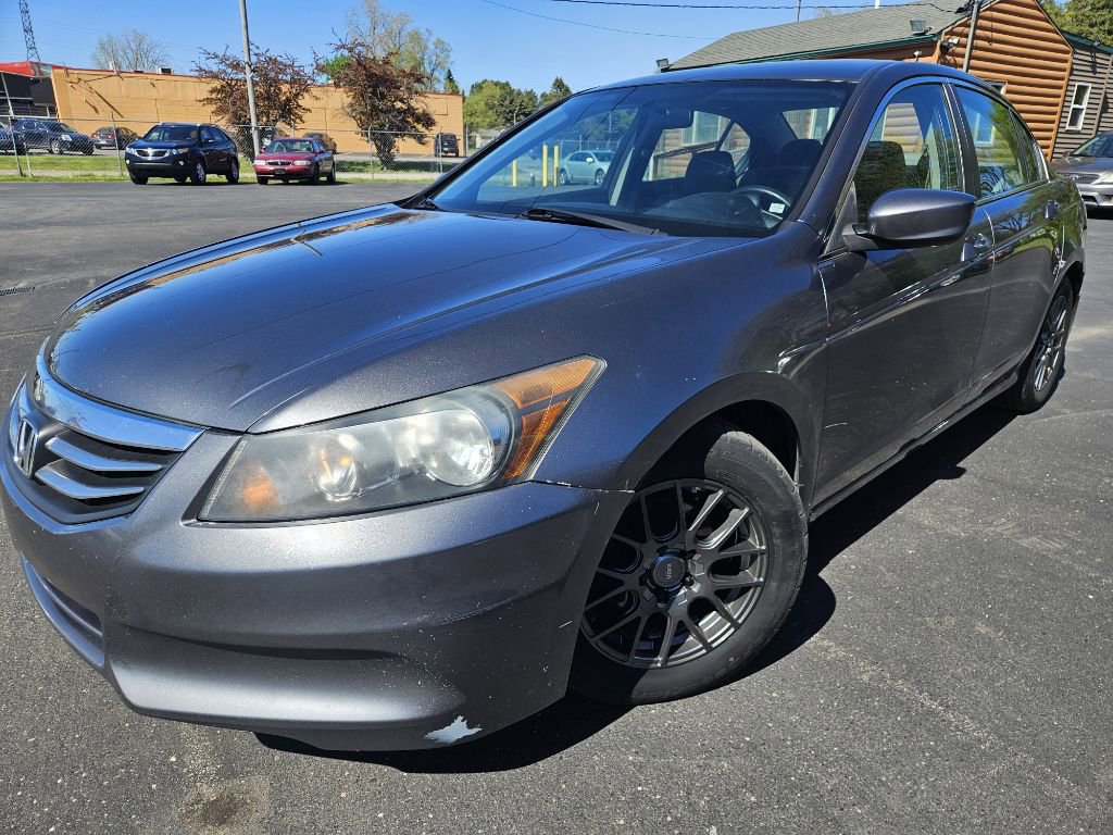 Used 2011 Honda Accord LX image 1