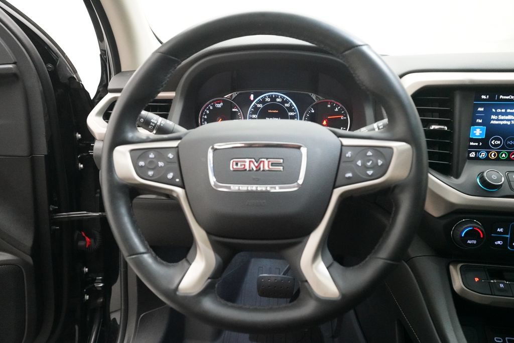 Used 2023 GMC Acadia Denali w/ Trailering Package FWD image 4