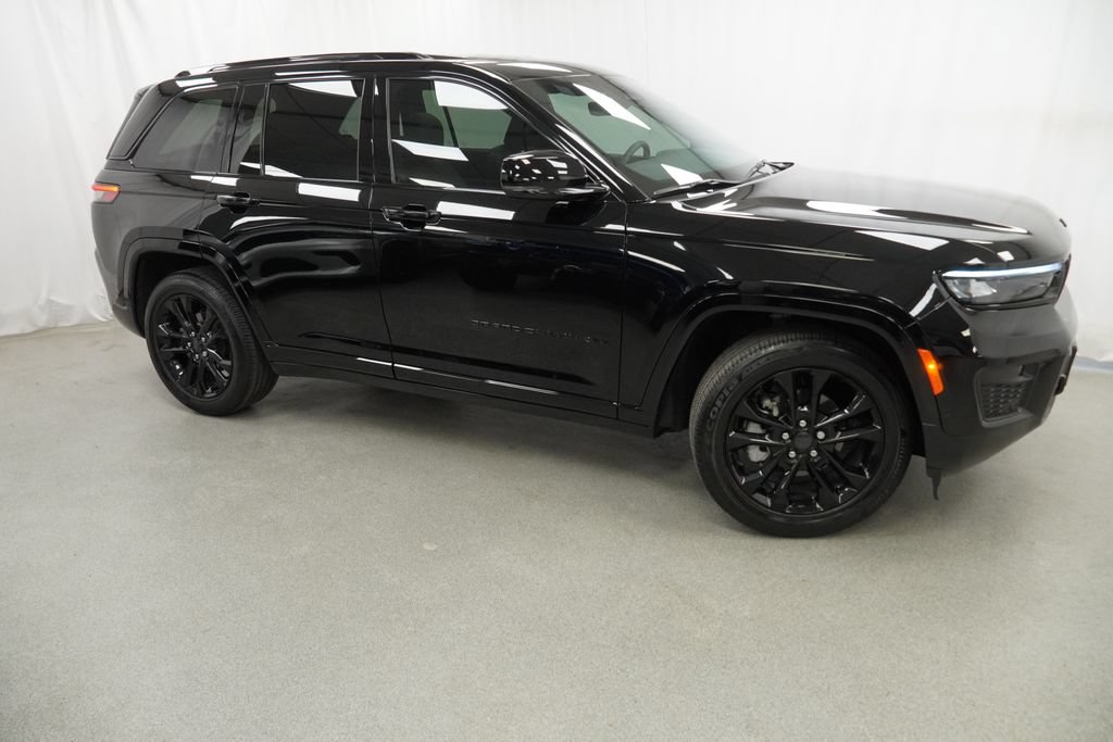 Certified 2023 Jeep Grand Cherokee Overland AWD/4WD image 10
