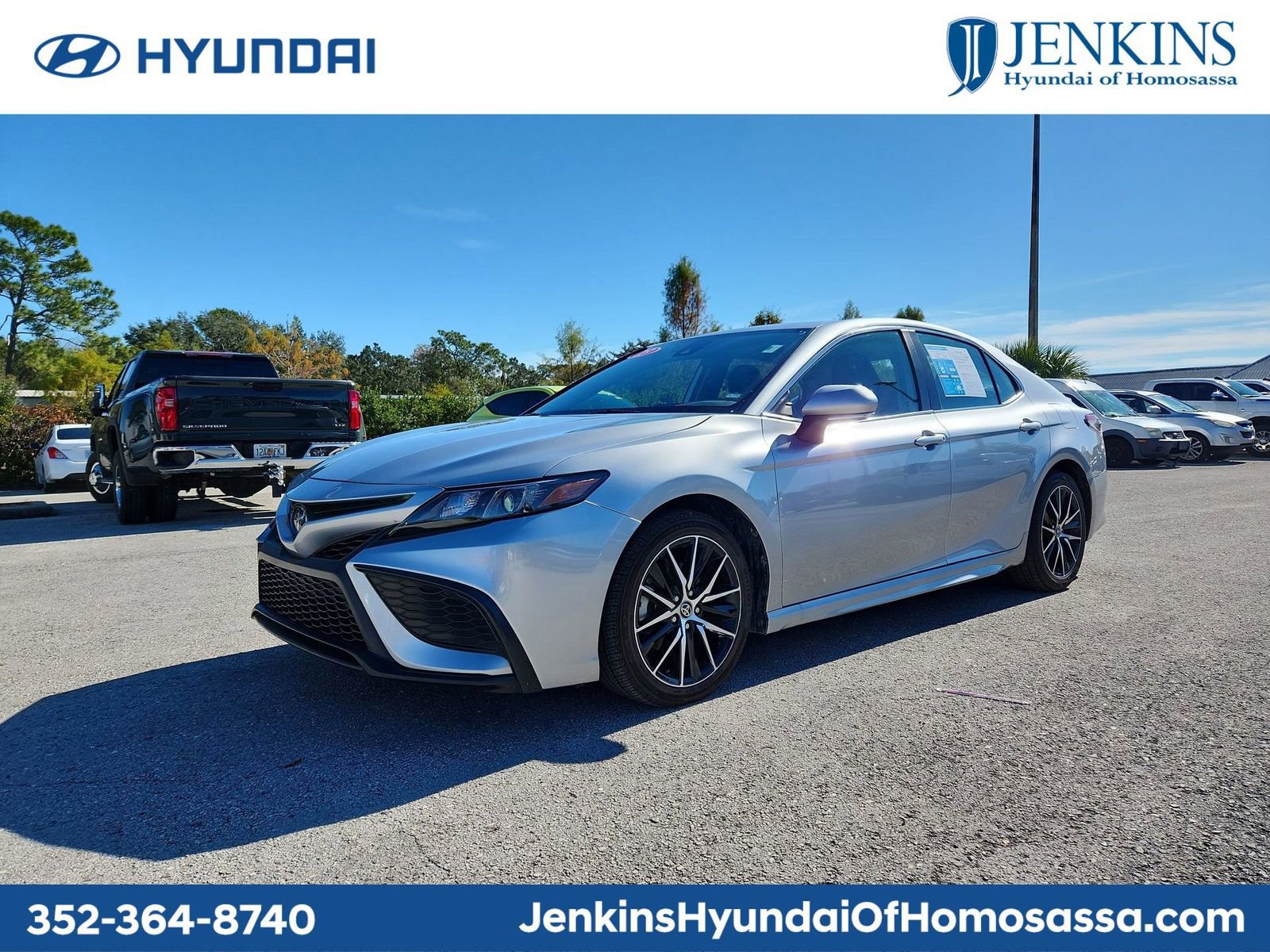 Used 2023 Toyota Camry SE