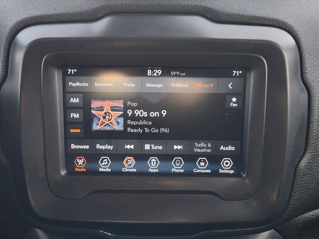 Used 2018 Jeep Renegade Altitude FWD image 18