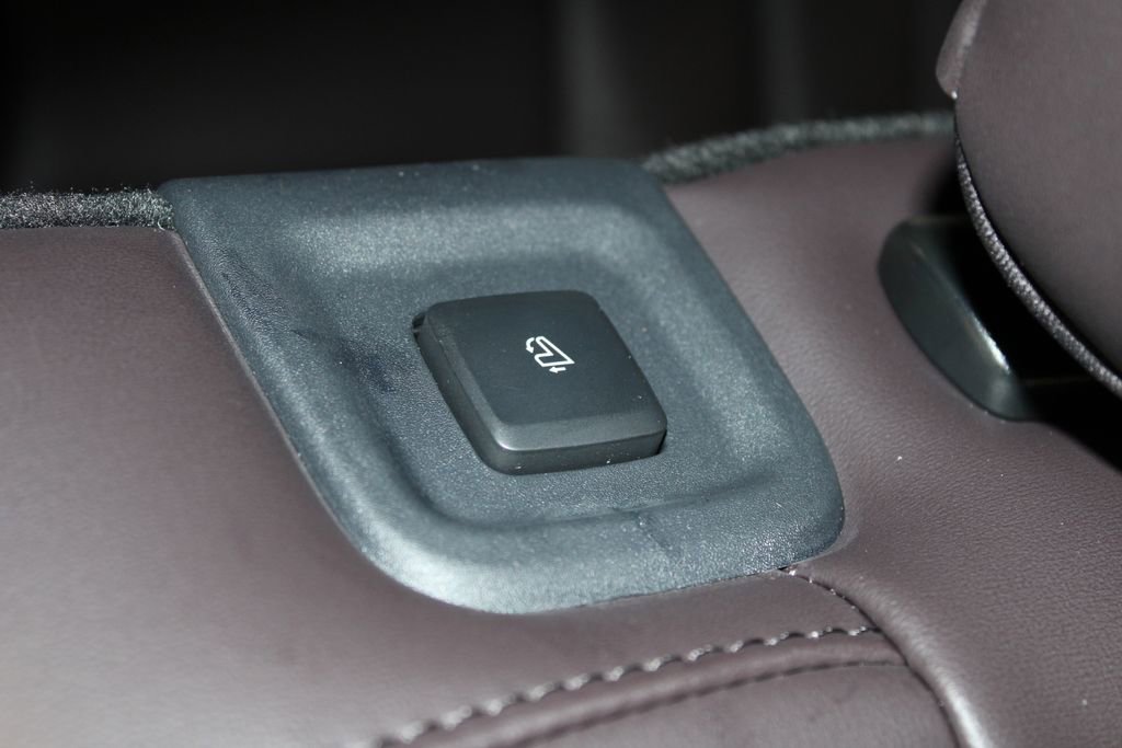 New 2026 Ford Explorer Platinum image 33