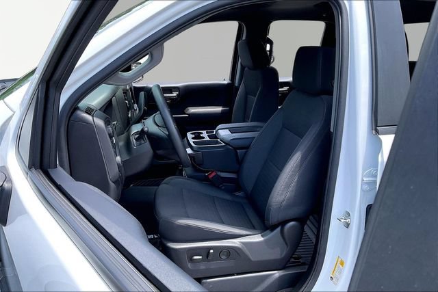 Used 2025 Chevrolet Silverado 1500 Custom w/ Rally Edition AWD/4WD image 15