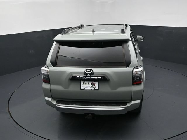 Used 2022 Toyota 4Runner TRD Off-Road Premium AWD/4WD image 17
