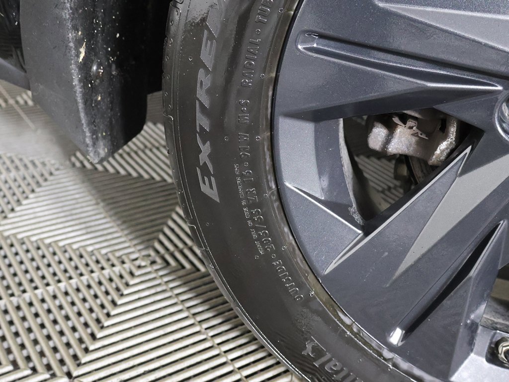 Used 2023 Hyundai Elantra Blue w/ Winter Weather Package image 21