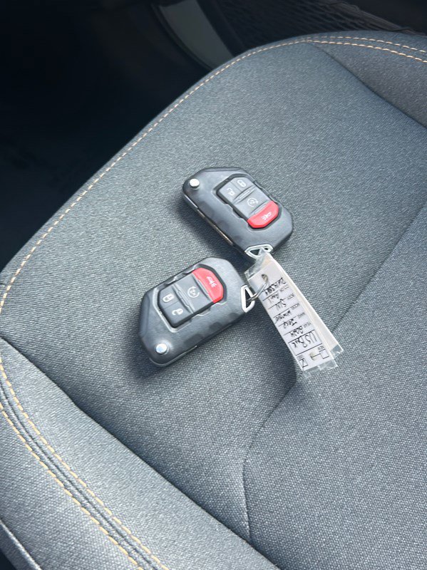 Used 2024 Jeep Wrangler Unlimited w/ Convenience Group image 24