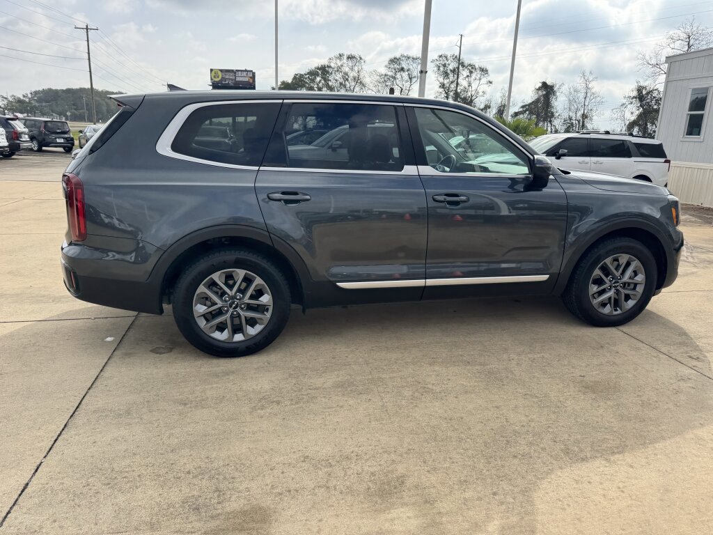 Used 2024 Kia Telluride LX image 14