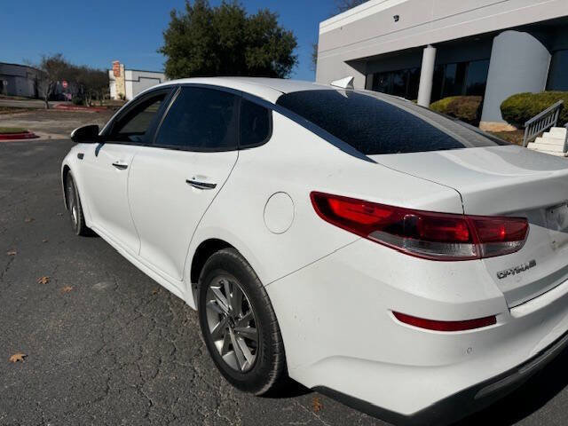 Used 2019 Kia Optima LX image 16