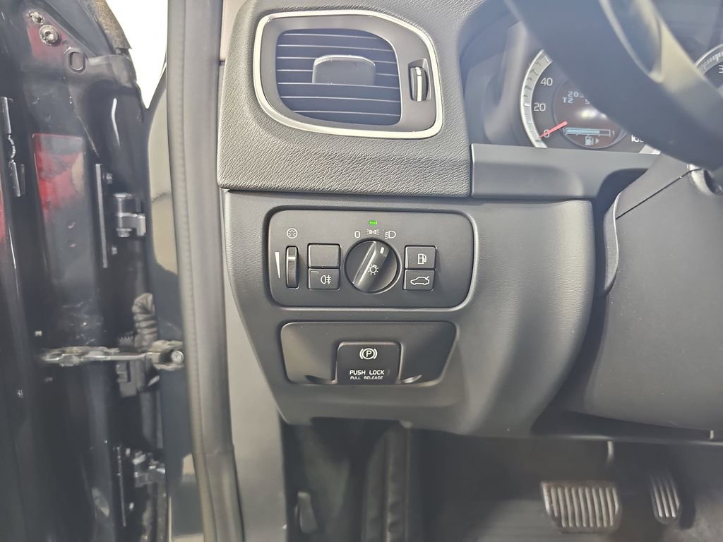 Used 2012 Volvo S60 T5 image 29