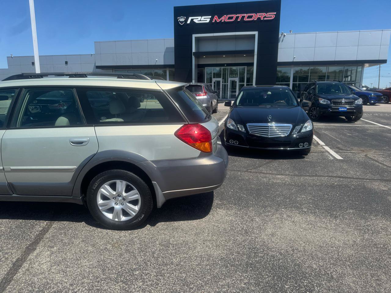 Used 2005 Subaru Outback 2.5i Limited AWD/4WD image 13