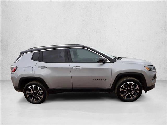 Used 2022 Jeep Compass Limited AWD/4WD image 5