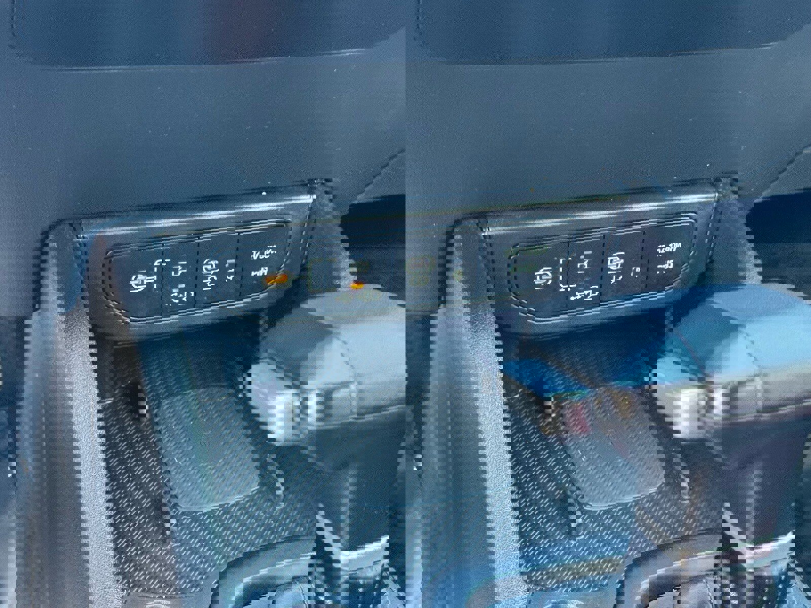 Used 2025 Kia K4 GT-Line w/ GT-Line Premium Package image 31