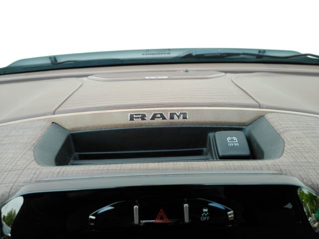 Used 2022 RAM 3500 Limited AWD/4WD image 47