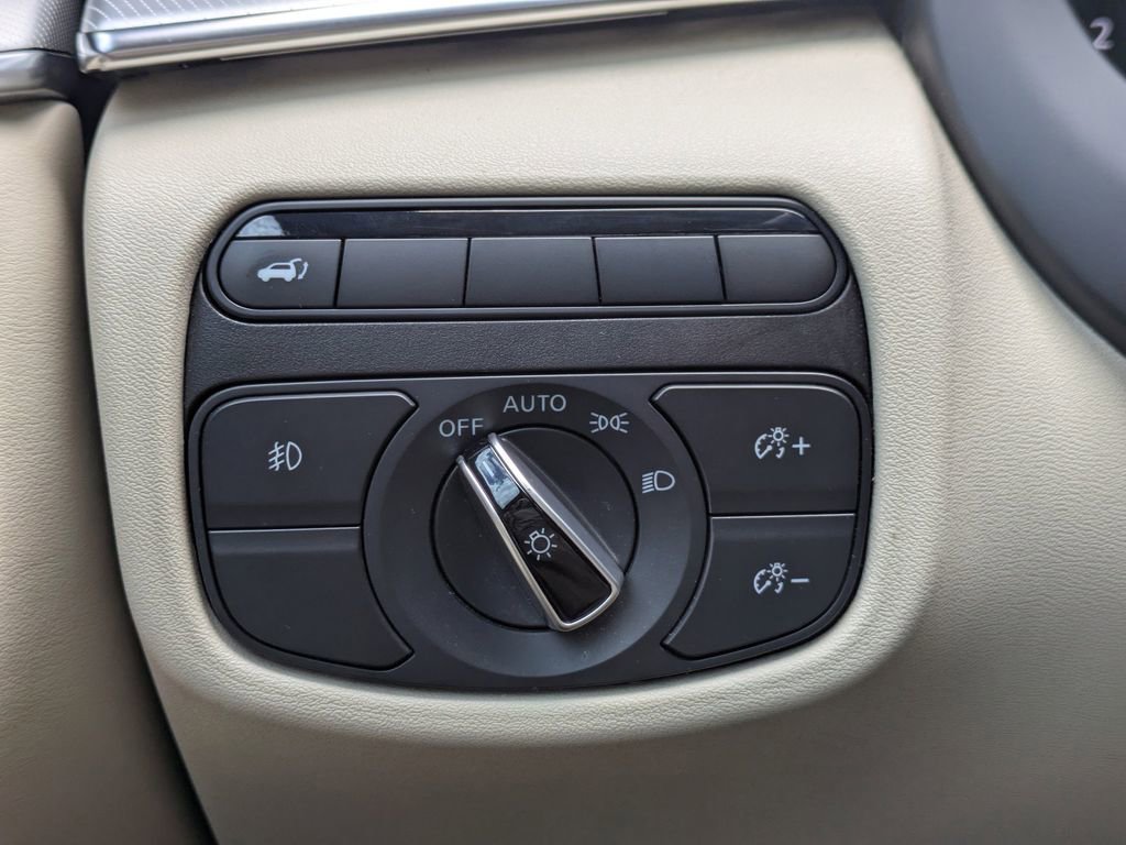 Used 2019 INFINITI QX50 Luxe w/ Protection Package FWD image 27