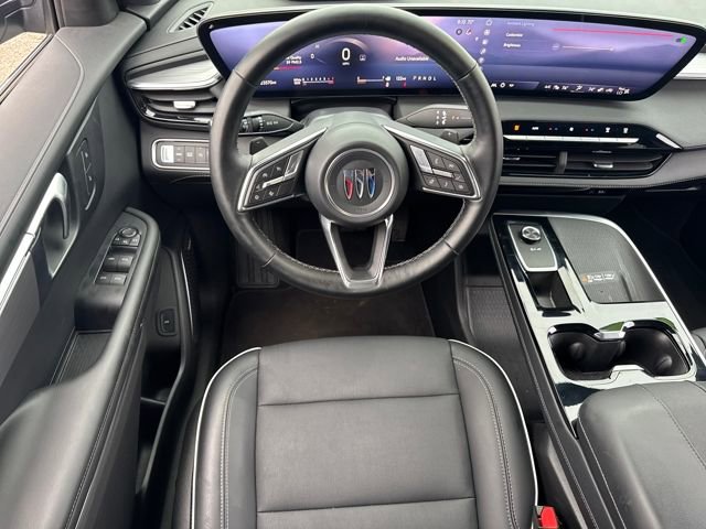 Used 2025 Buick Enclave Preferred image 15