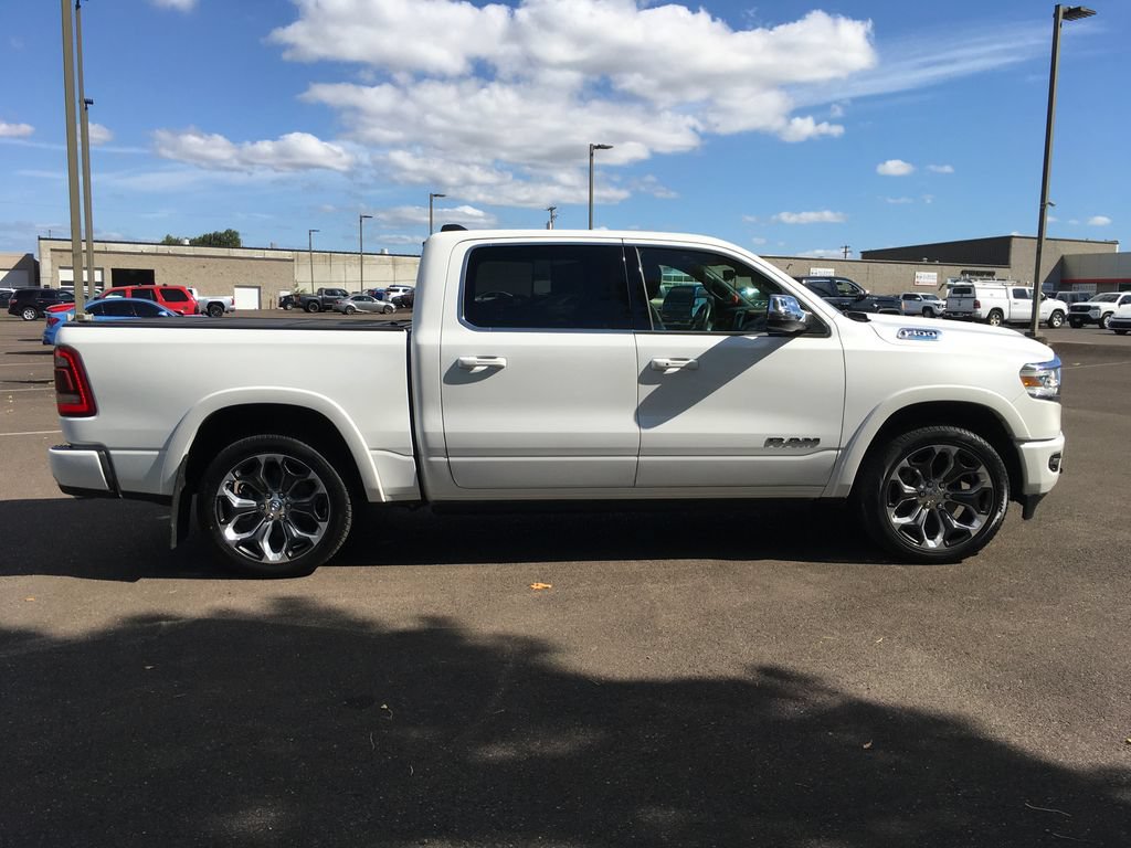Used 2024 RAM 1500 Limited AWD/4WD image 8