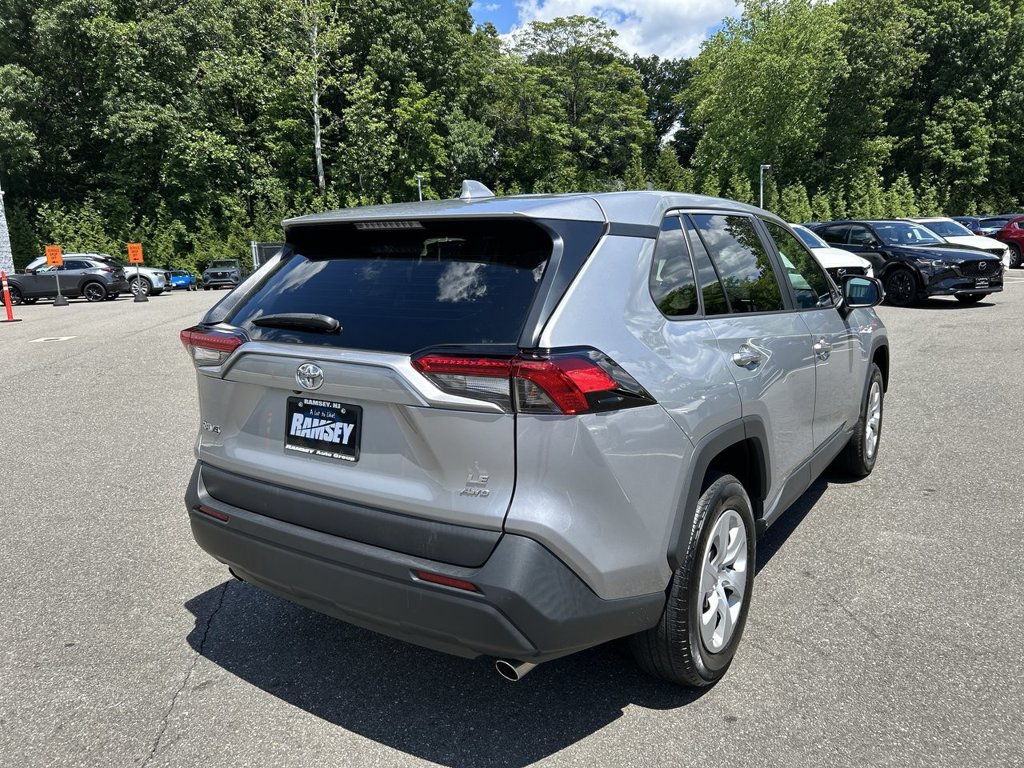 Used 2023 Toyota RAV4 LE AWD/4WD image 8