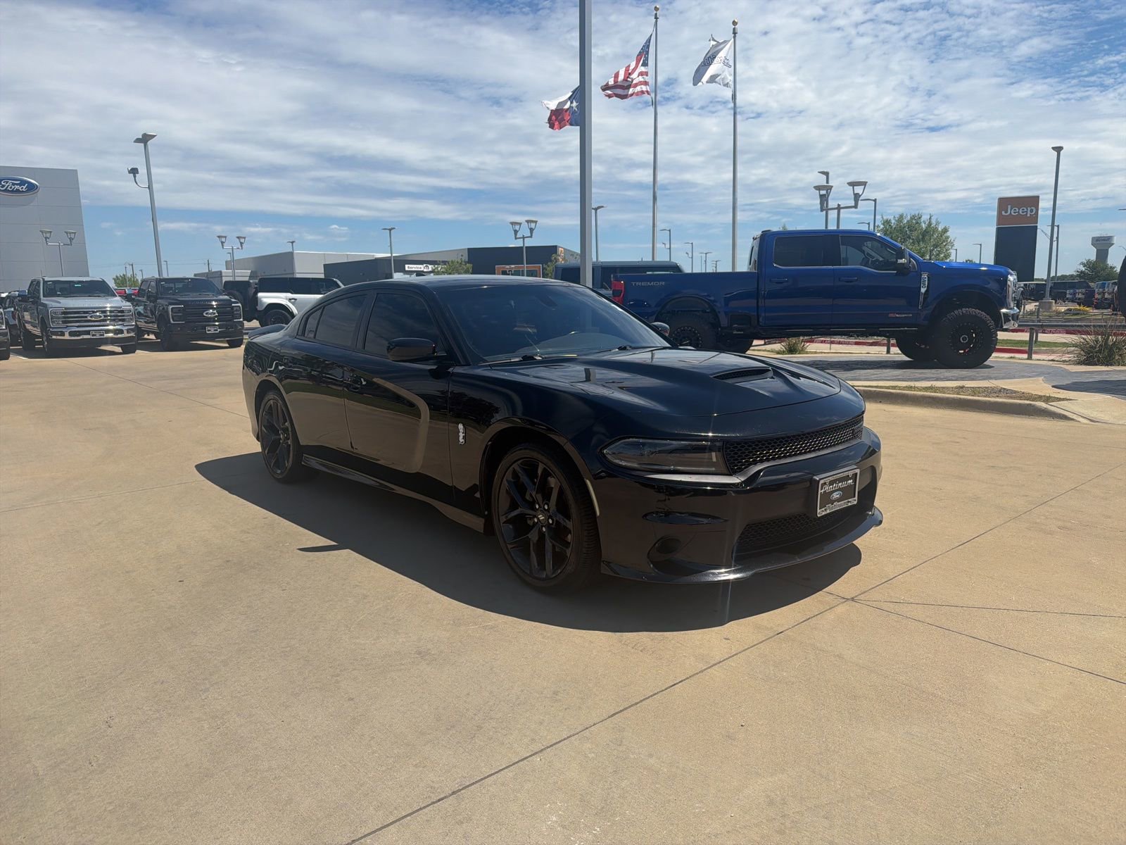 Used 2022 Dodge Charger R/T w/ Blacktop Package RWD image 7