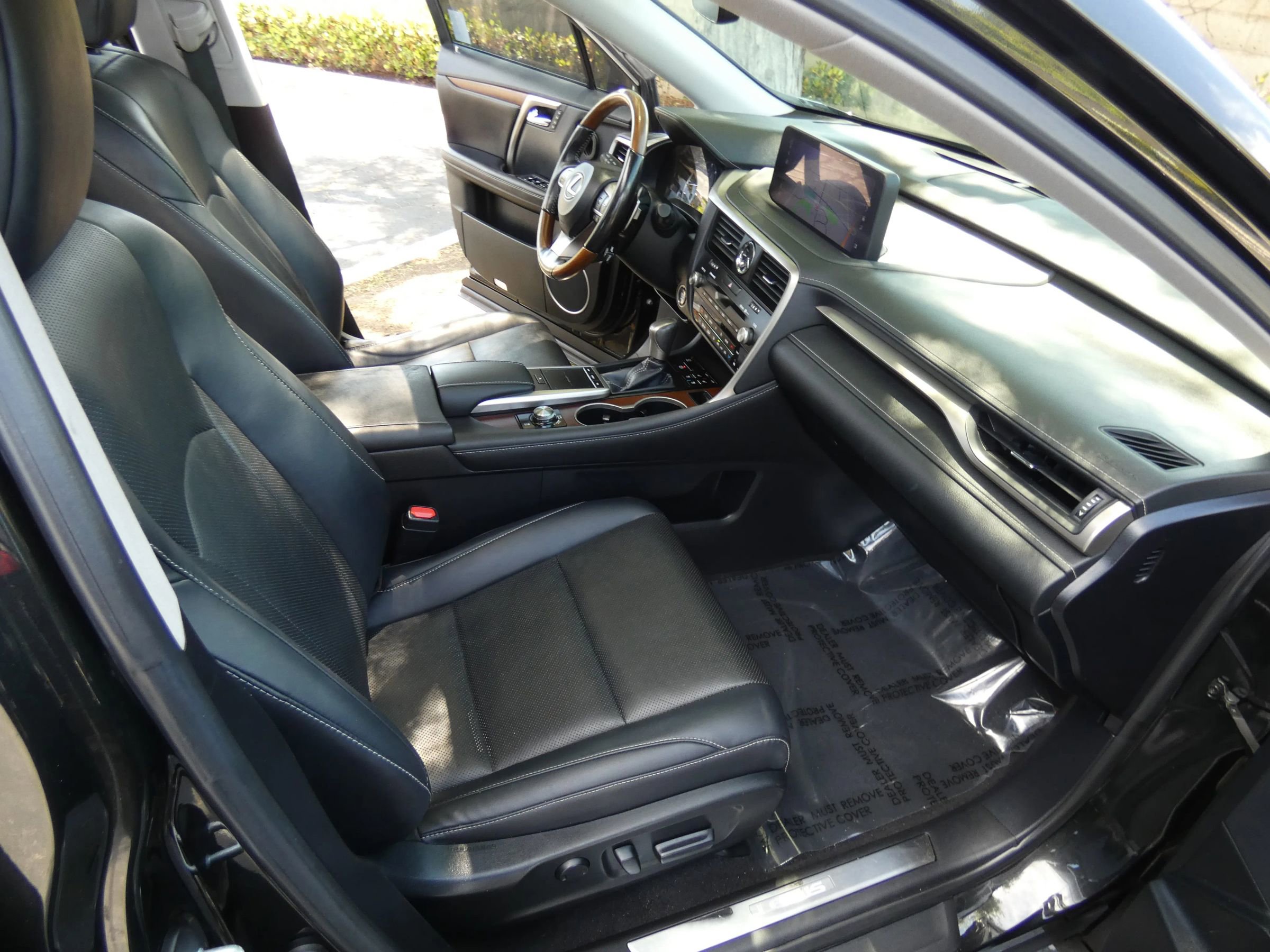 Used 2020 Lexus RX 350L FWD w/ Premium Package image 25