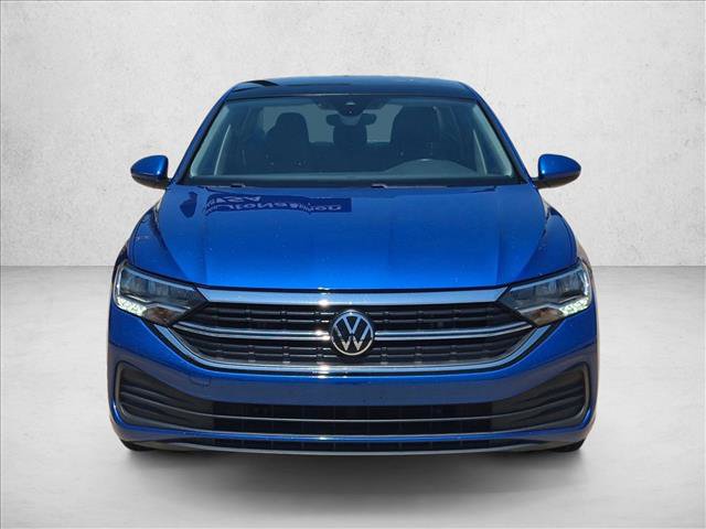 Used 2024 Volkswagen Jetta SE FWD video 2