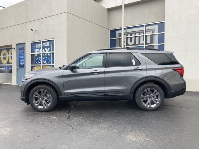 New 2026 Ford Explorer Active w/ Active Comfort Package AWD/4WD image 5