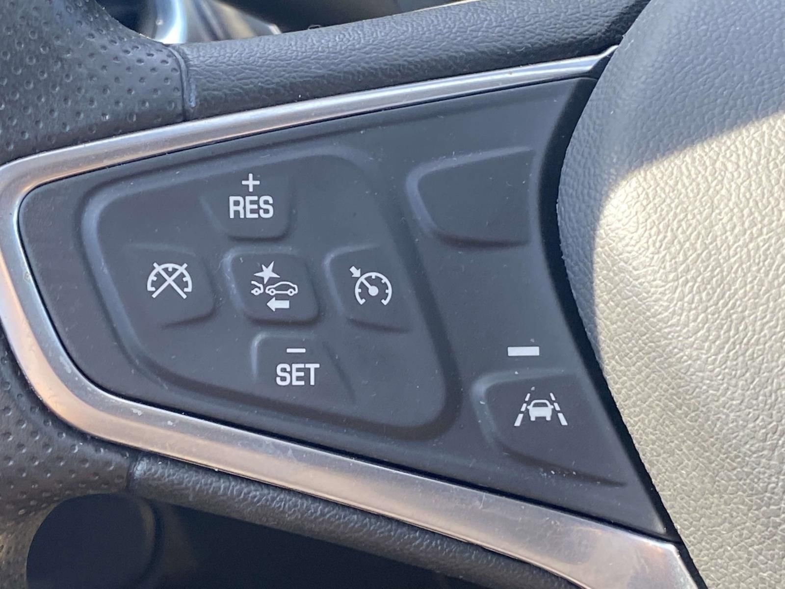 Used 2023 Chevrolet Equinox LS FWD image 24