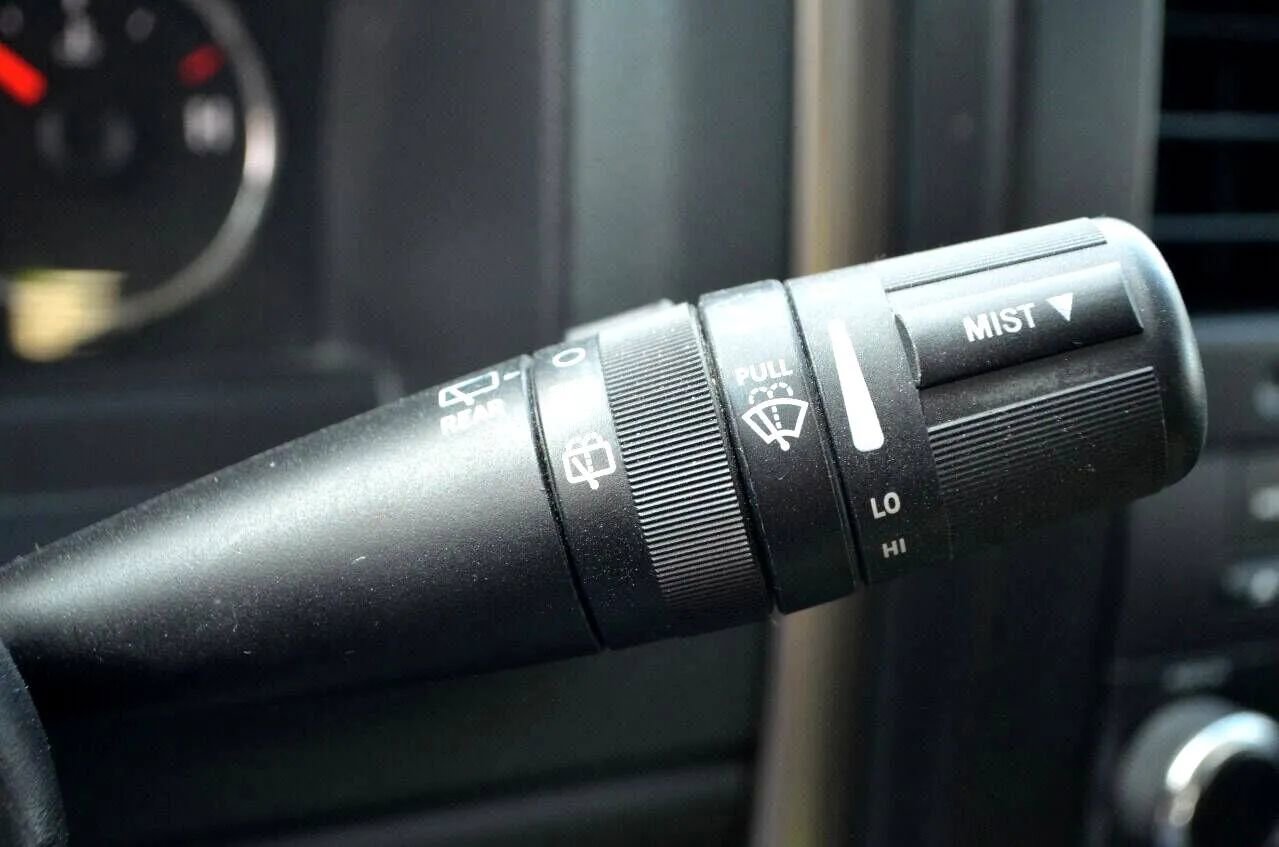 Used 2012 Jeep Liberty Sport RWD image 34