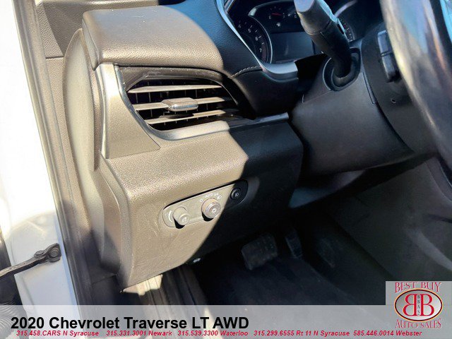 Used 2020 Chevrolet Traverse LT w/ Driver Confidence II Package AWD/4WD image 18