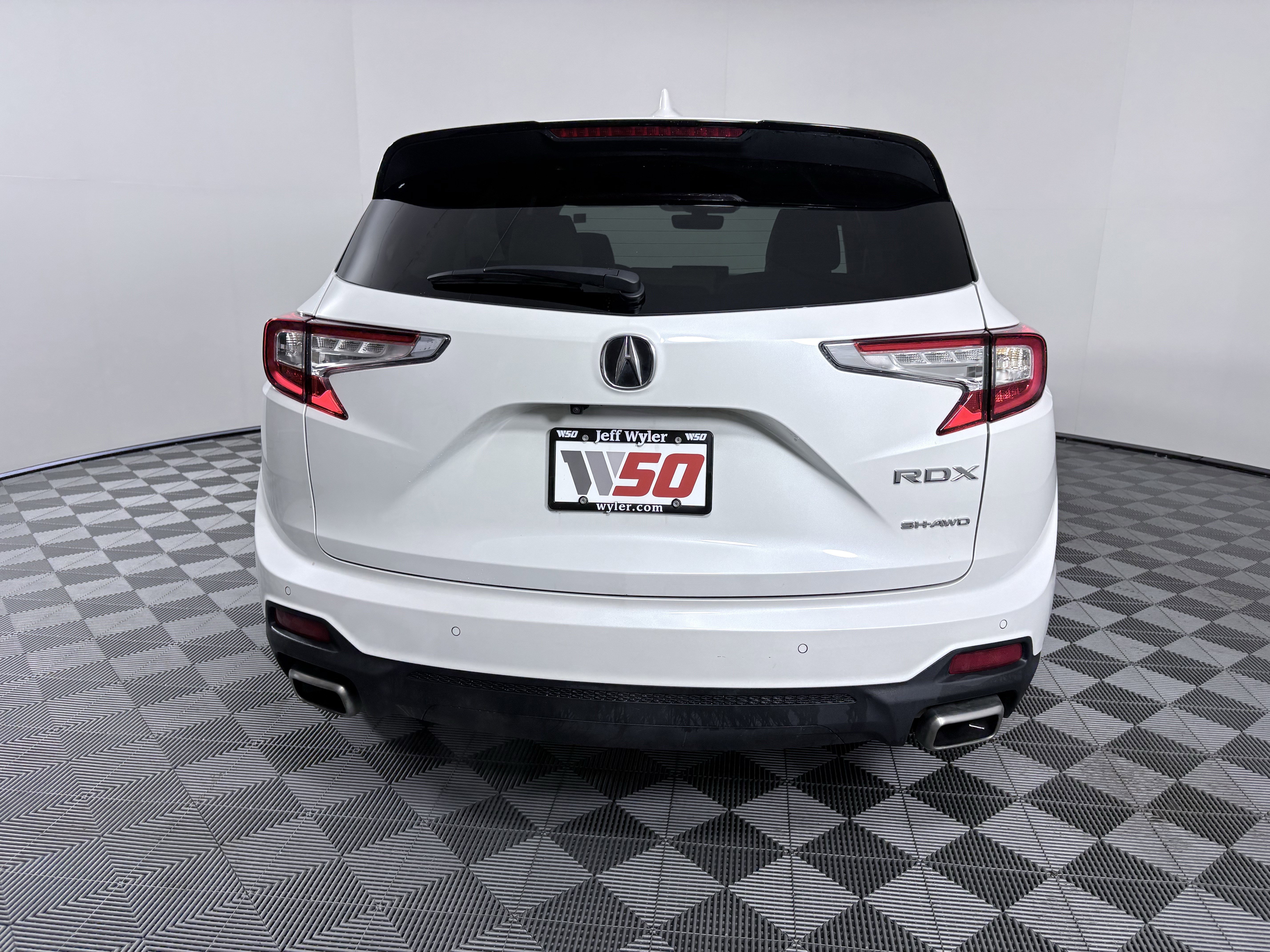 Certified 2023 Acura RDX AWD w/ Advance Package image 4