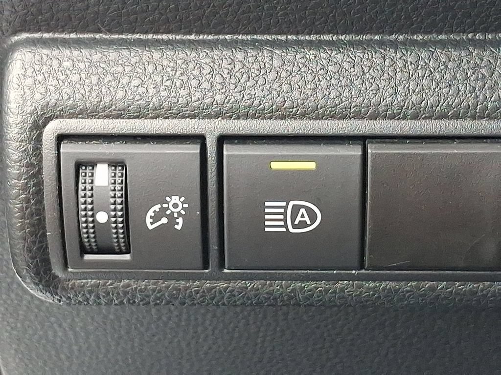 Used 2024 Toyota Corolla SE FWD image 27