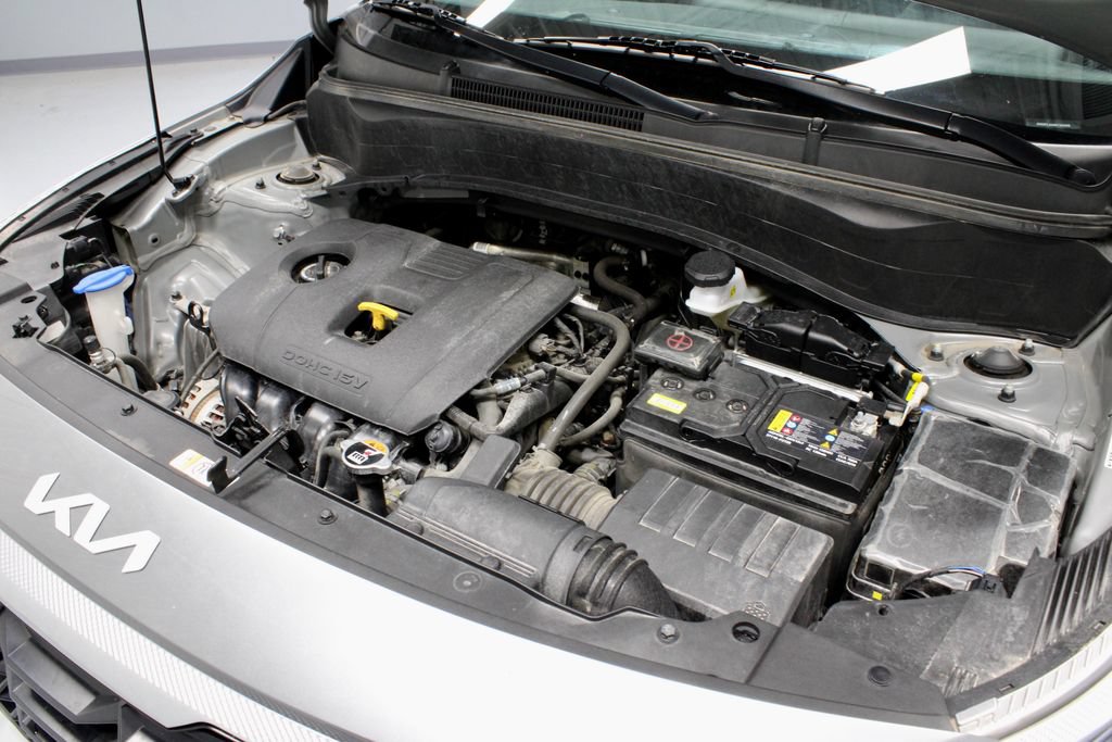 Used 2024 Kia Seltos LX AWD/4WD image 15