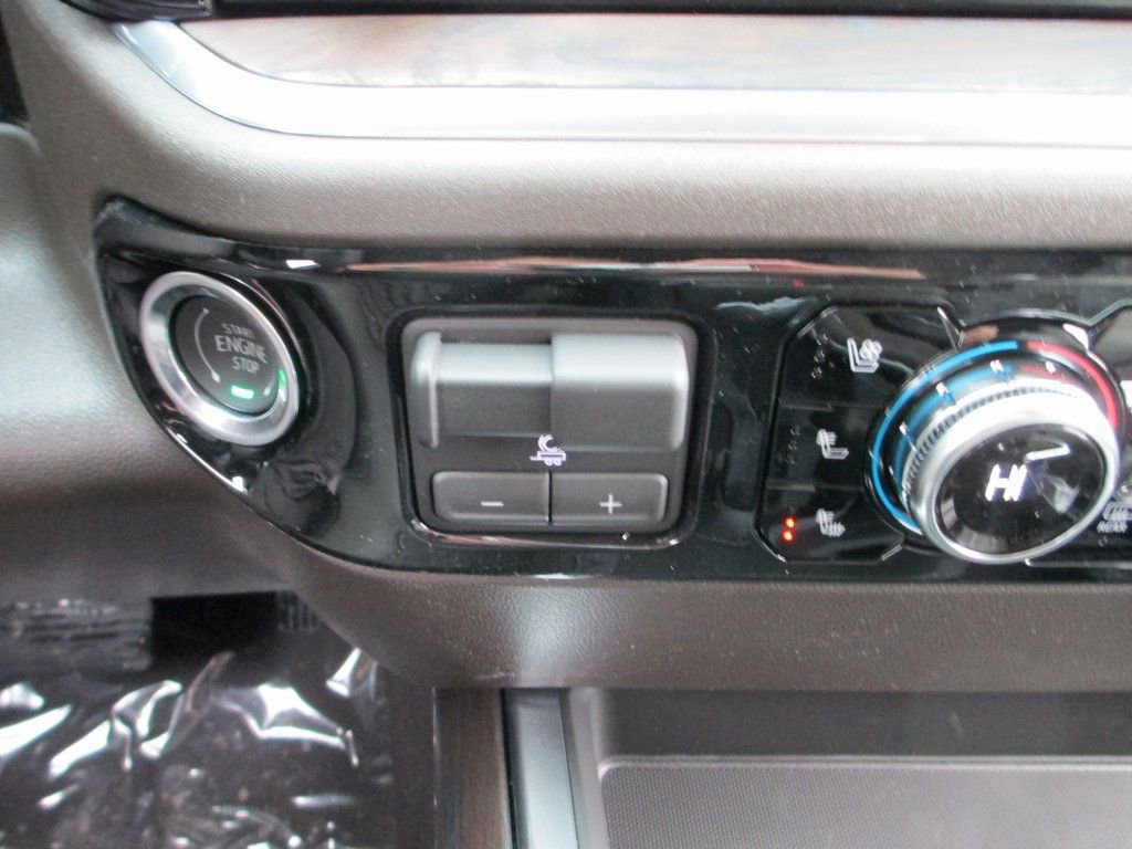 New 2026 GMC Sierra 1500 SLT w/ SLT Premium Plus Package image 19