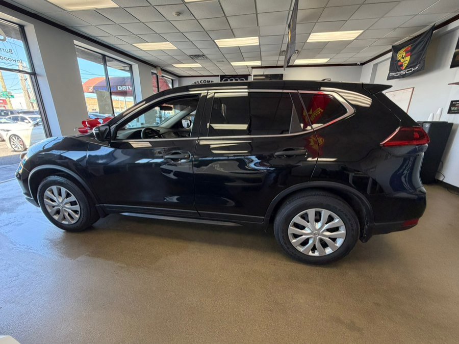 Used 2018 Nissan Rogue S image 10