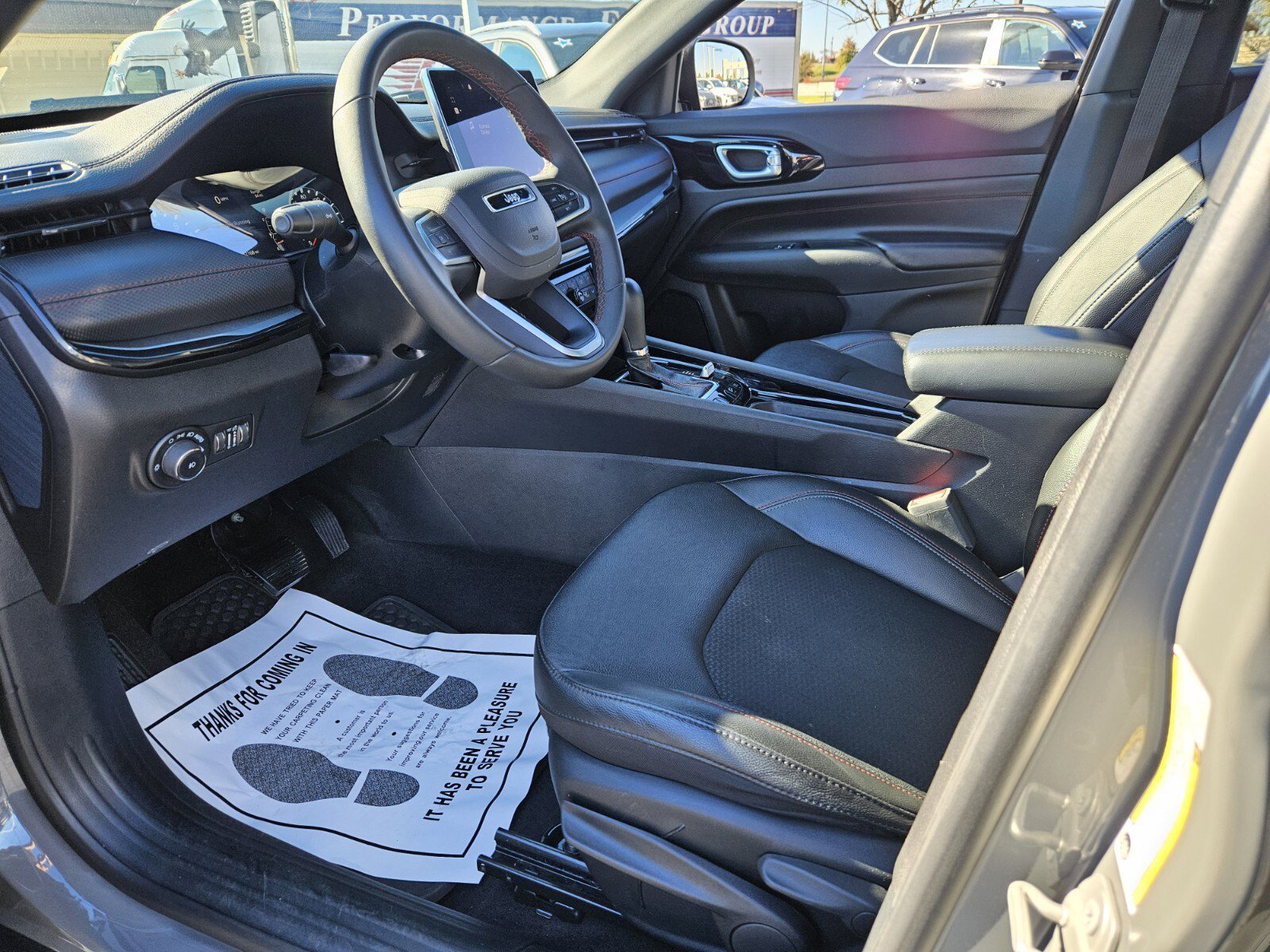 Used 2024 Jeep Compass Trailhawk image 6